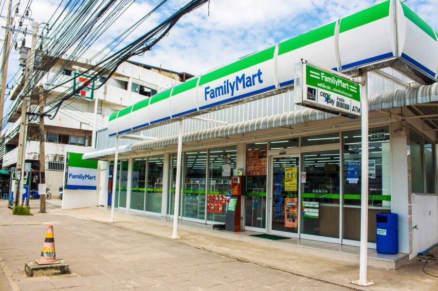 Один из самых популярных китайских магазинов шаговой доступности — Family Mart