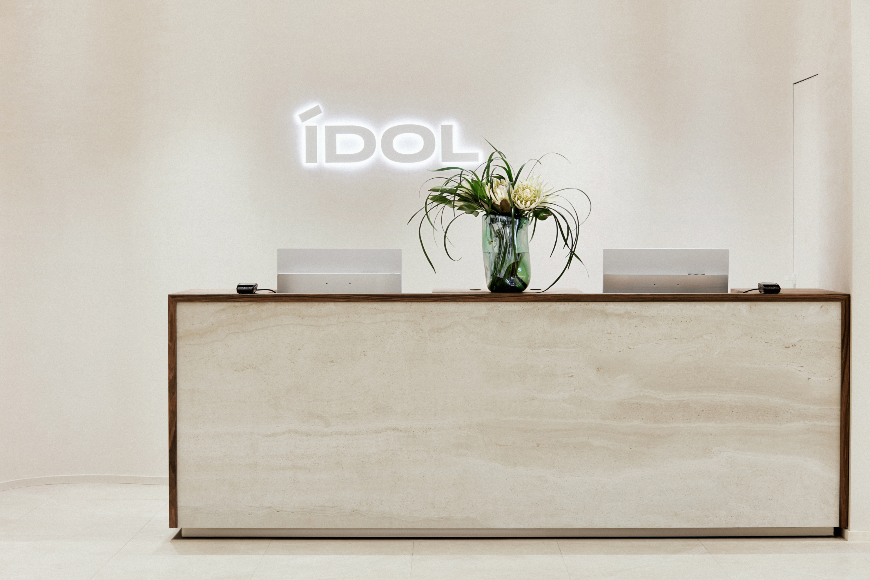 Бренд IDOL открыл первый флагман в обновленной концепции в Москве