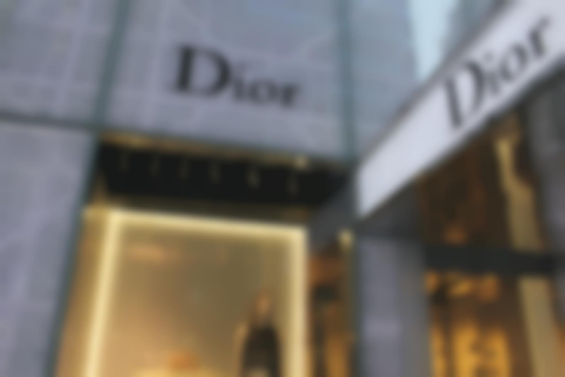 Dior/ ErikaB/ Pixabay