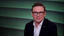Дмитрий Медведев, Коммерческий директор сети «Перекрёсток»