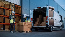 Как компании в Ленинградской области решают вопрос хранения и перевозки товаров  в условиях нехватки складов