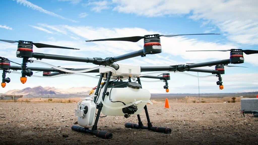 агродрон dji agras t30. дроны в сельском хозяйстве. дрон dji agras t40. агродрон. агродрон-опрыскиватель.