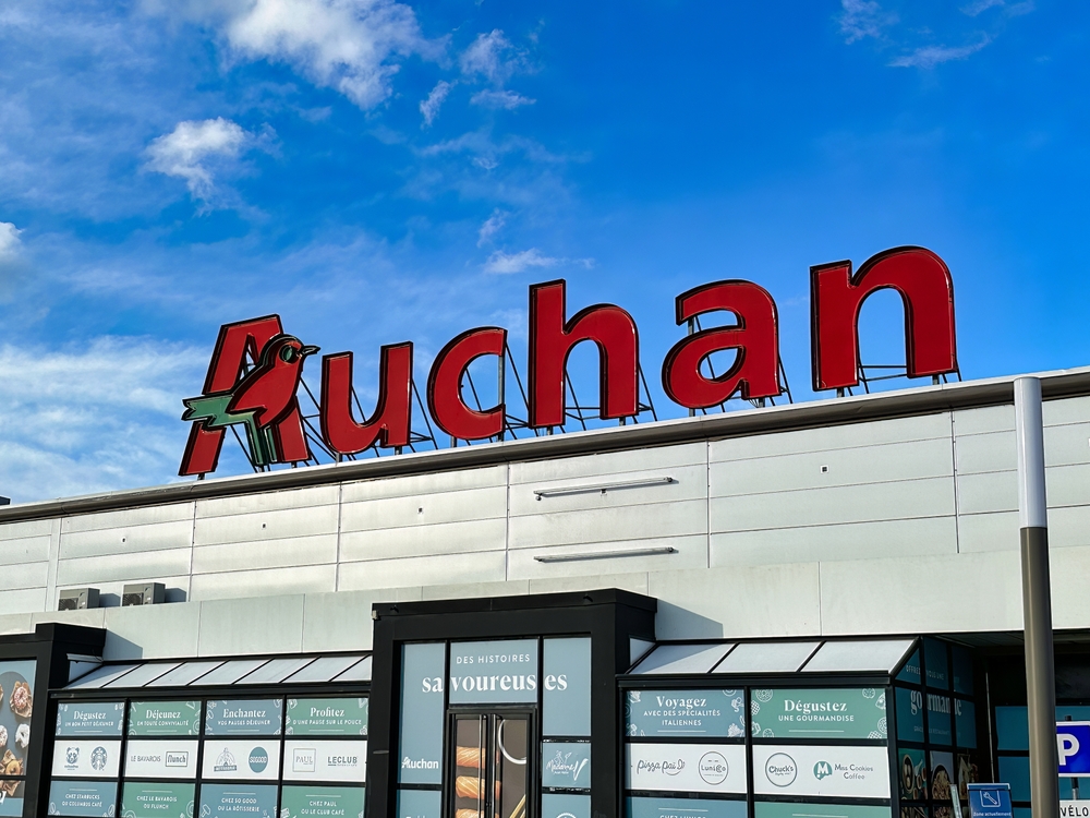 Auchan продаст 19 французских супермаркетов компании Lidl