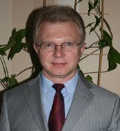 Сергей Веселов, директор по маркетинговым исследованиям АЦВИ (Аналитического Центра Видео Интернешнл), профессор