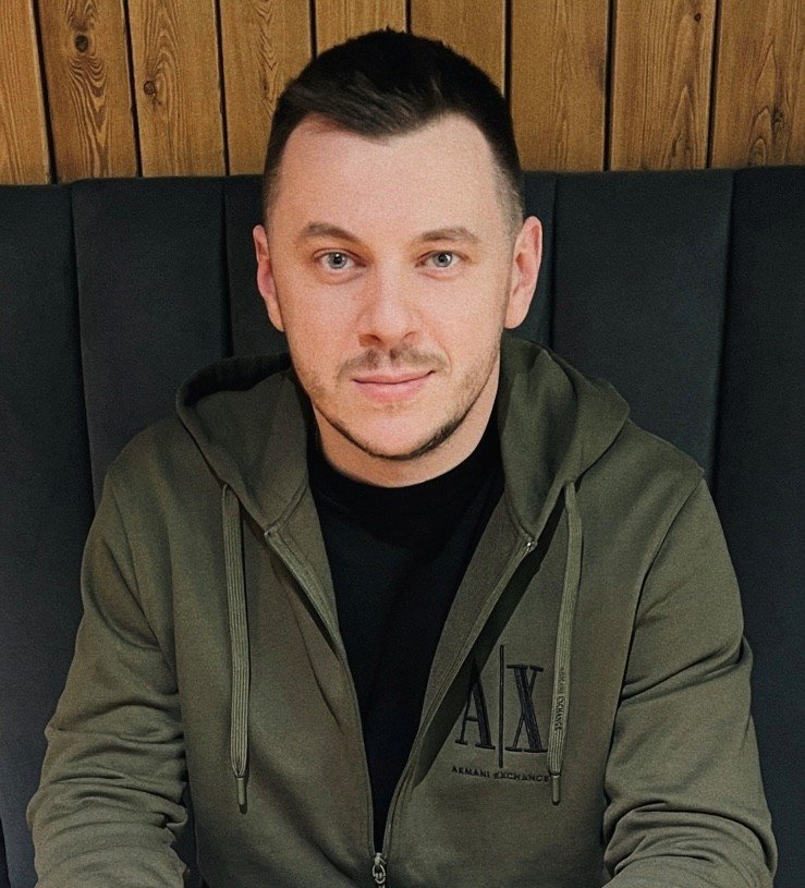 Владислав Рябов