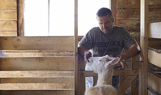 Павел Тарасов мечтает создать в Тульской области ферму полного цикла. Фото Юрий Чичков для Forbes