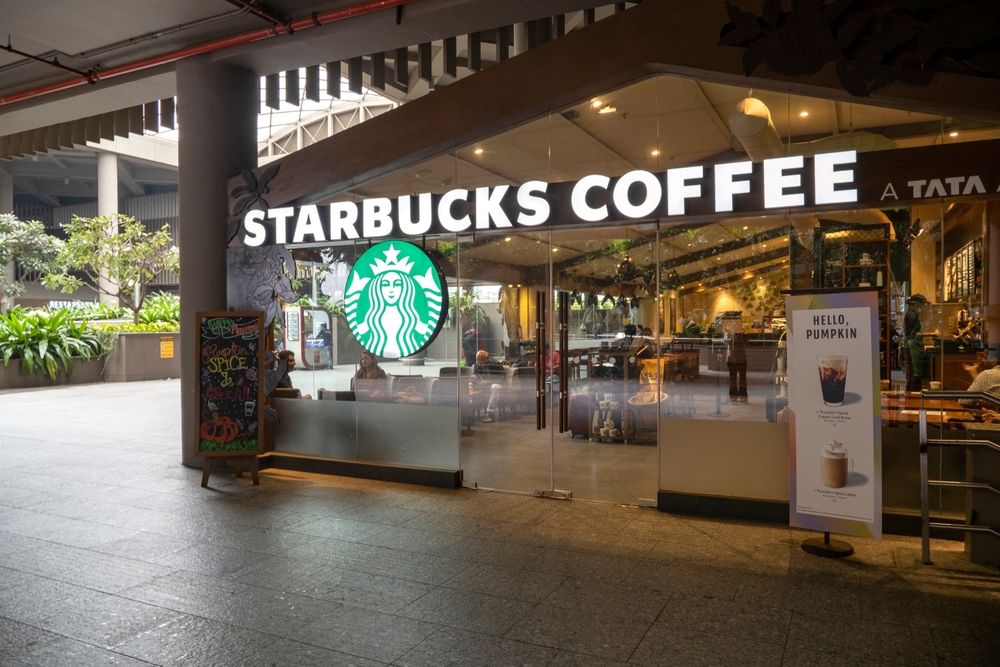 Starbucks ввел обязательное офисное присутствие для сотрудников
