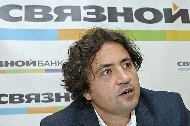 Максим Ноготков на пресс – конференции, посвященной старту проекта «Связной банк», октябрь 2010г. Фото: ИТАР – ТАСС