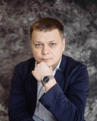 Станислав Емельянов