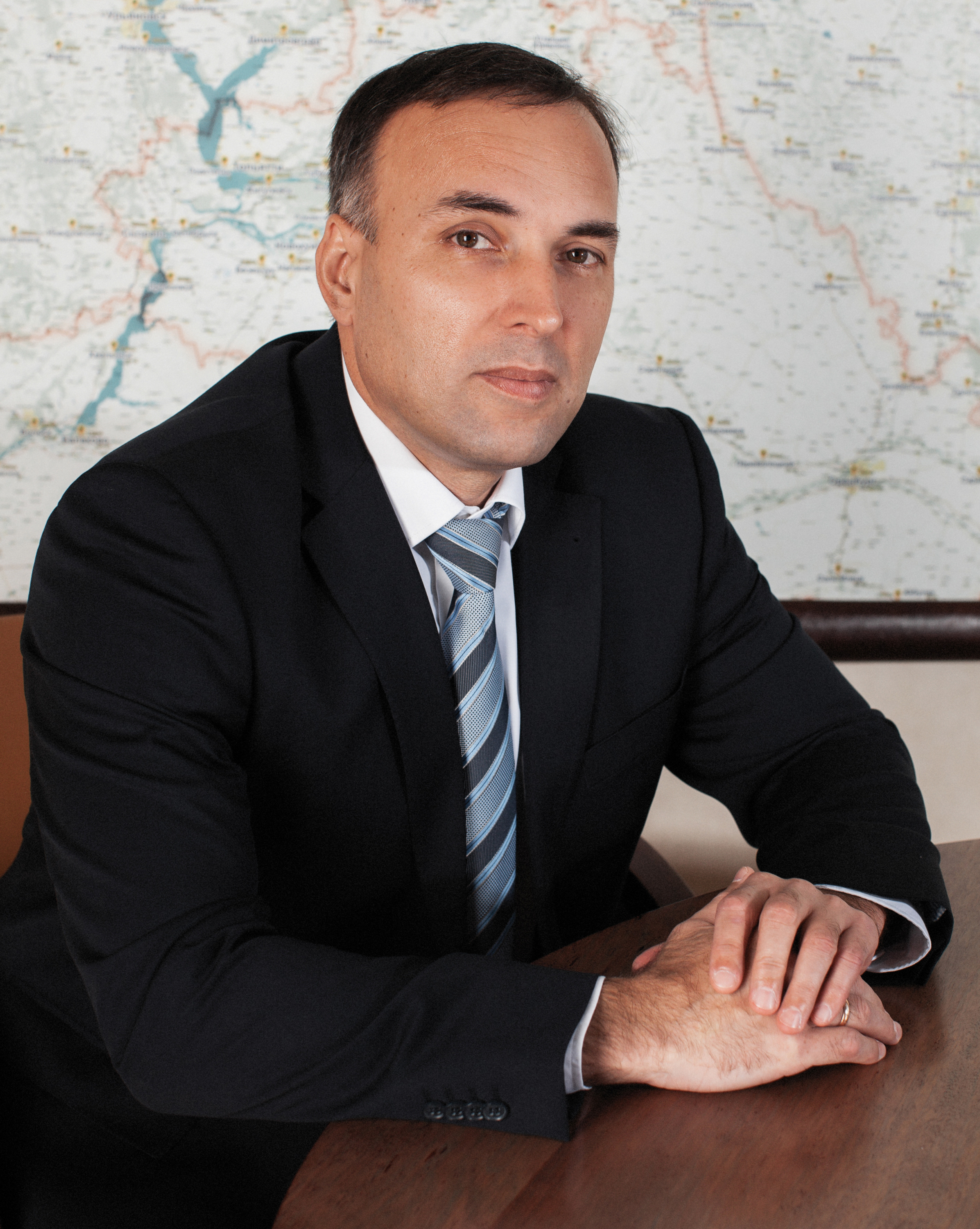 Азамат Ахмадуллин Азамат Ахмадуллин
