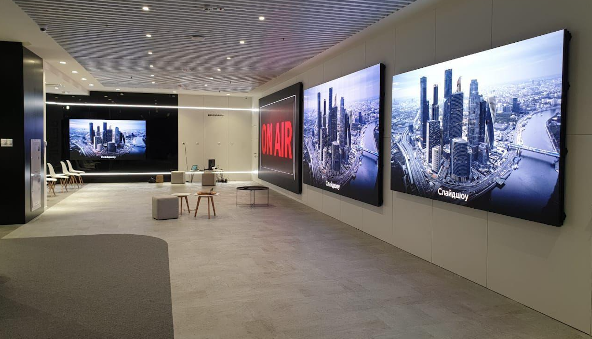 Дисплеи москва. Samsung the Wall 219. Samsung Showroom. Самсунг шоурум. Телевизор 219 дюймов