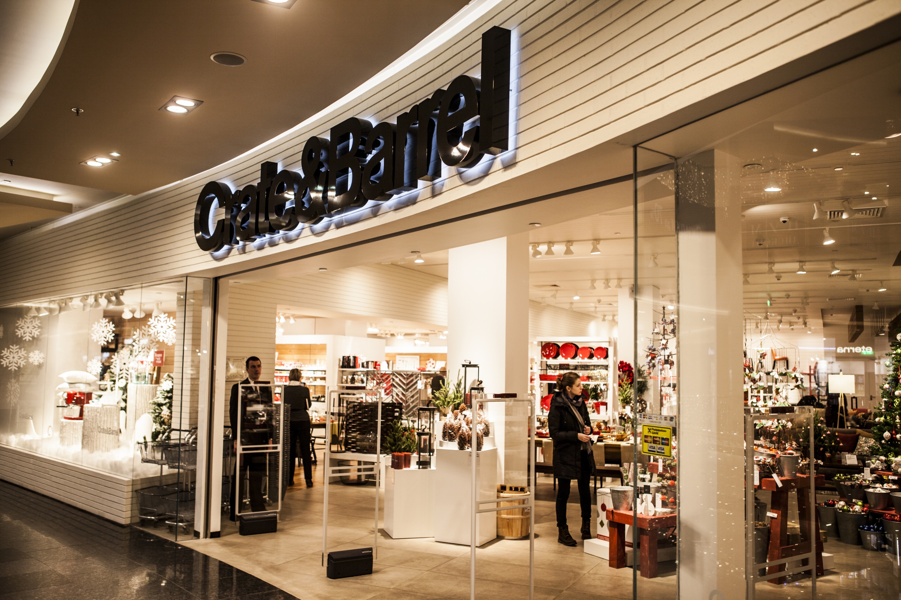 Crate&Barrel Crate&Barrel