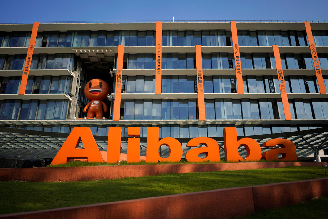 Amazon vs Alibaba: Battle of the Online Giants