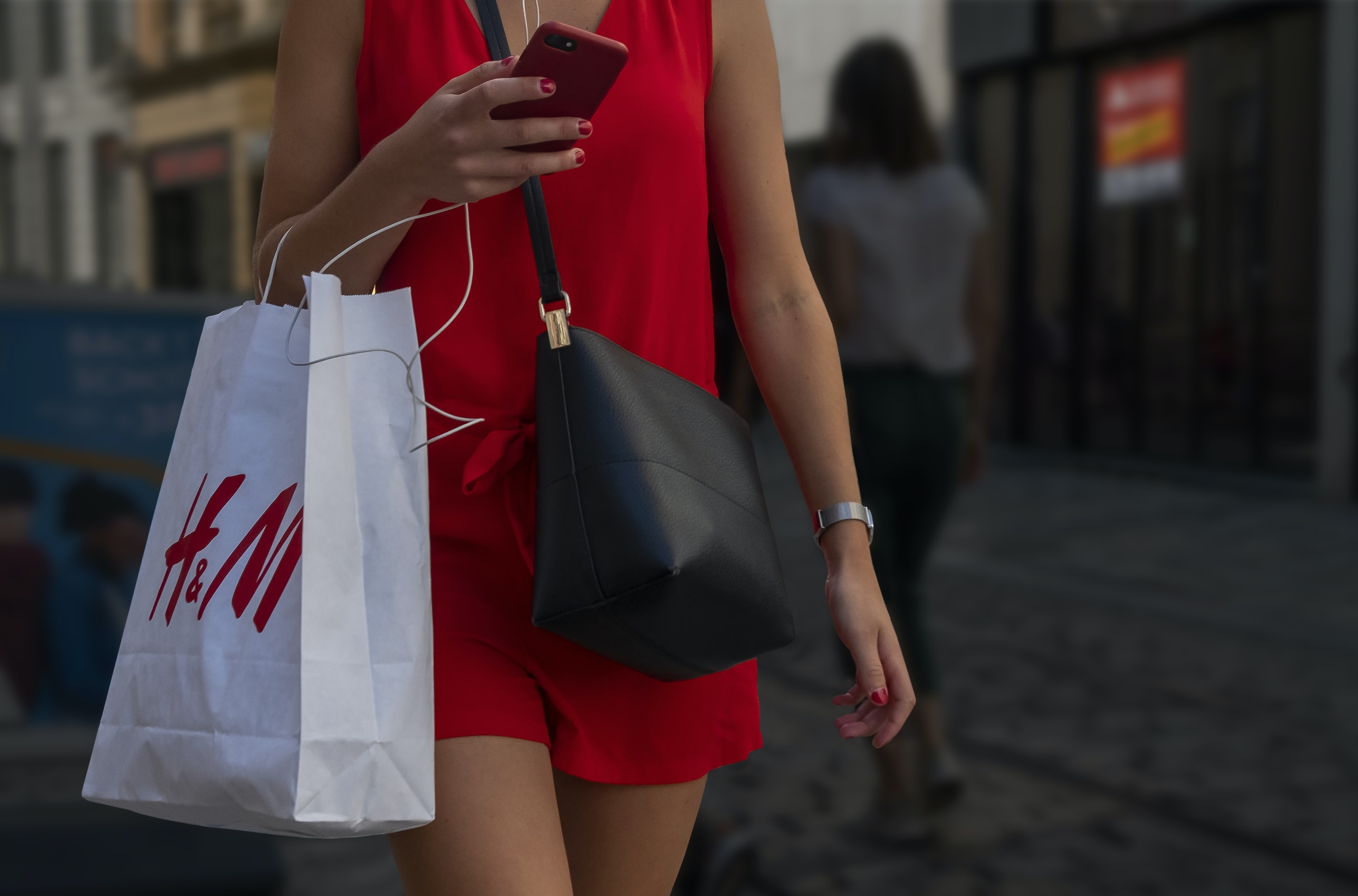 Как fashion-брендам трансформировать свою бизнес-модель после пандемии: 5 вариантов для развития Как fashion-брендам трансформировать свою бизнес-модель после пандемии: 5 вариантов для развития