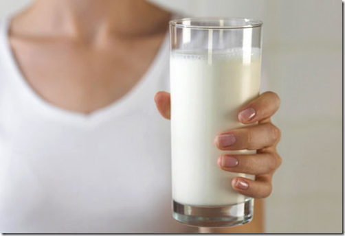 Россияне стали пить больше молока и меньше – кефира и йогурта