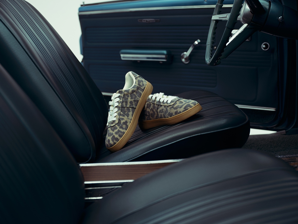 Ostin_leo sneakers.jpg