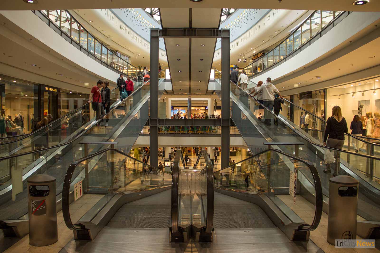 Оригинал: https://tricitynews.pl/shops-will-close-malls-will-stay-open/ Оригинал: https://tricitynews.pl/shops-will-close-malls-will-stay-open/
