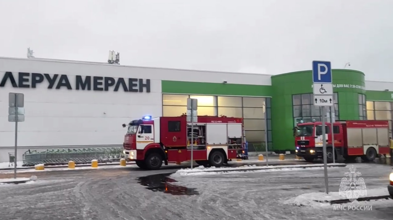 В Санкт-Петербурге загорелся «Леруа Мерлен» – Новости ритейла и розничной  торговли | Retail.ru