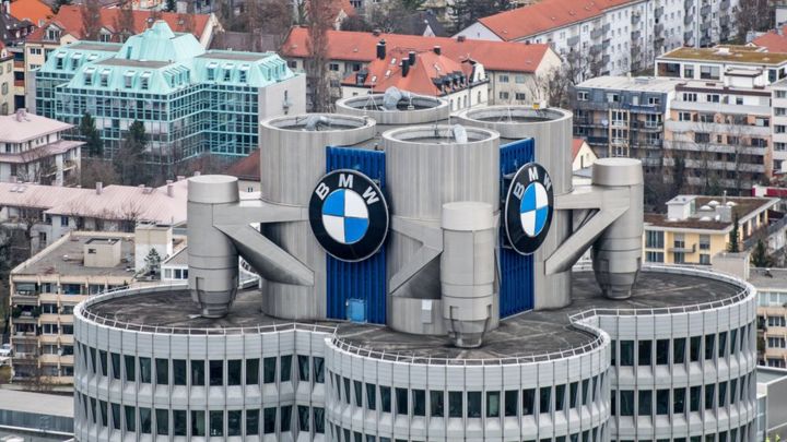 BMW office.jpg BMW office.jpg