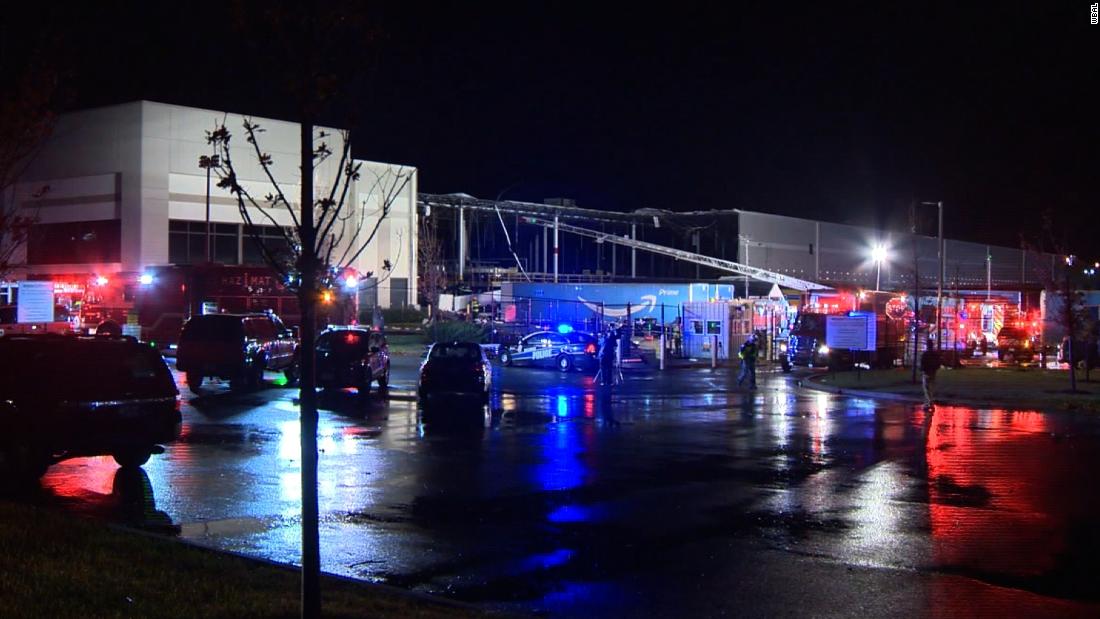 Amazon building partially collapses.jpg Amazon building partially collapses.jpg