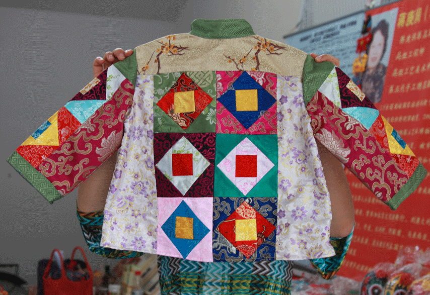 Традиционная детская рубашка «ста лоскутков»