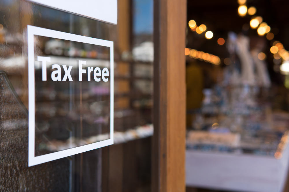 tax free/ yougoigo/ Shutterstock