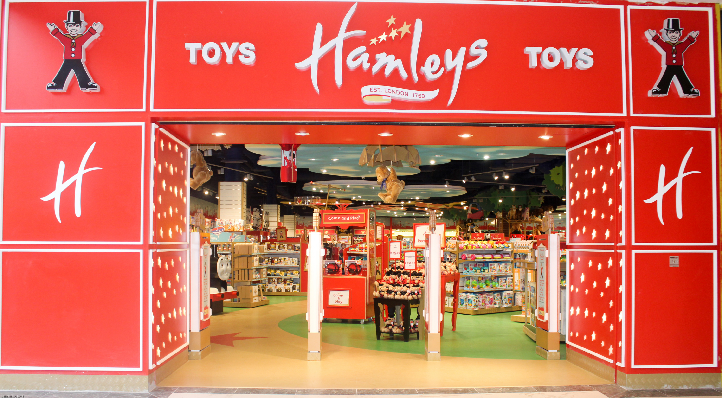 Магазине Игрушек Hamley's