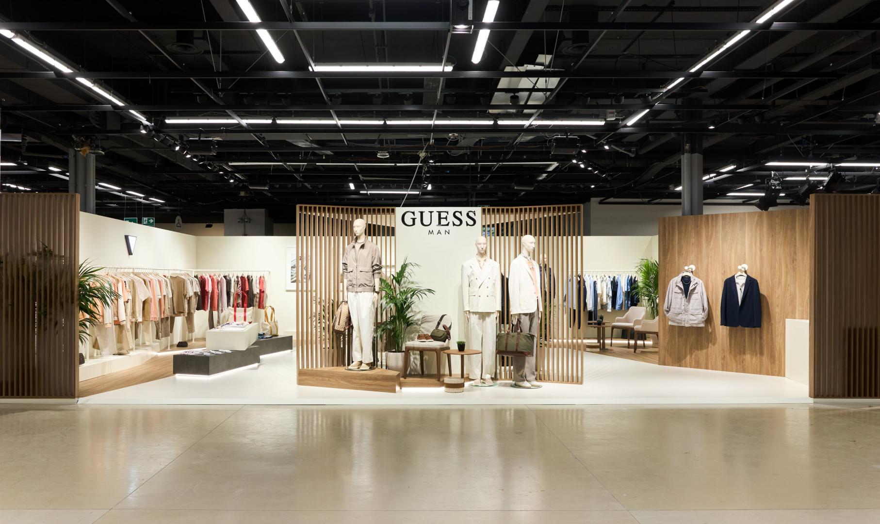 Источник: Guess Jeans 