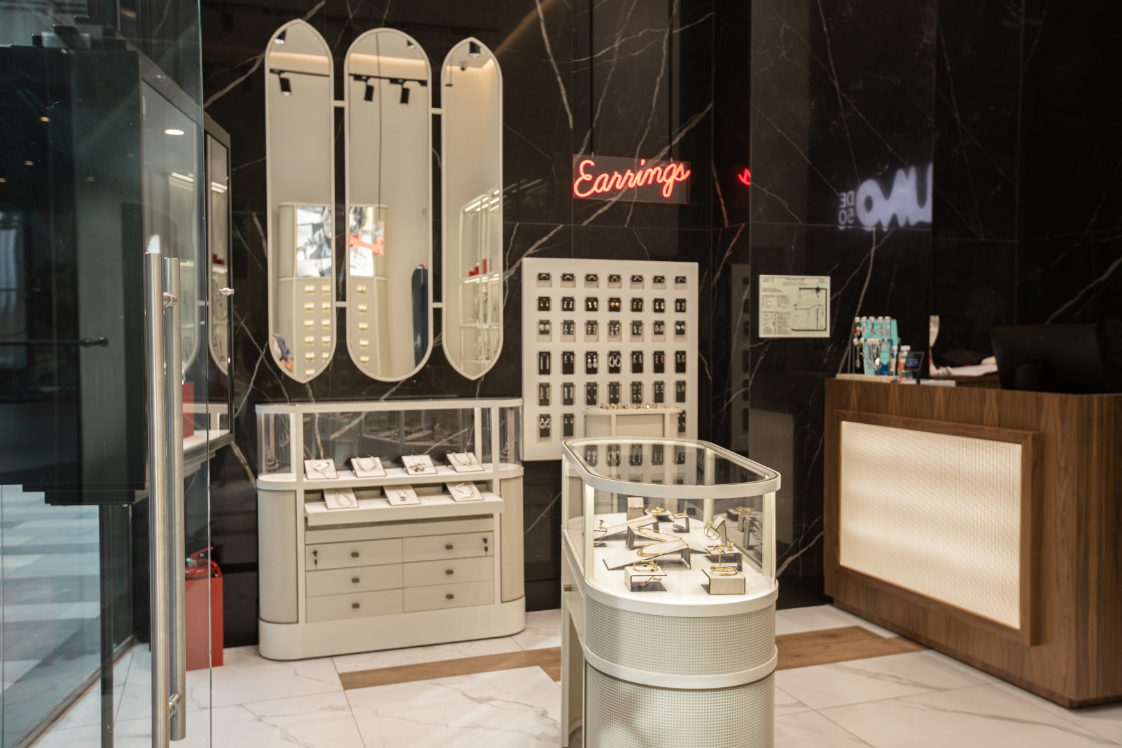 Источник: Inventive Retail Group