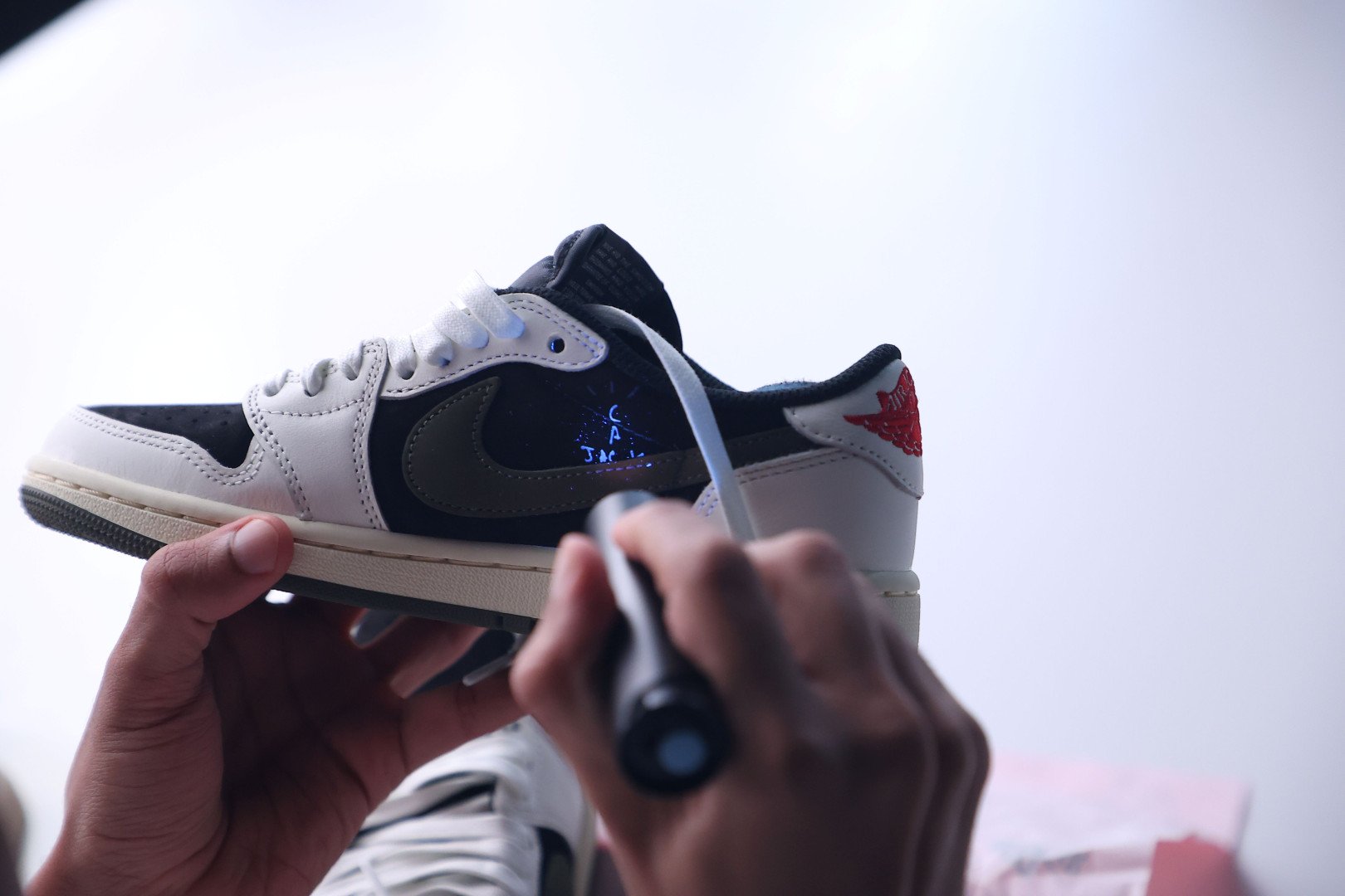 Источник: ДЭВУ (Poizon)