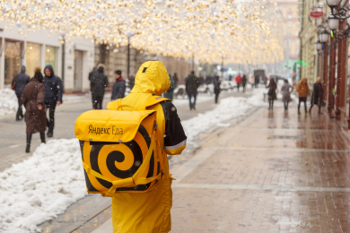 «Яндекс» запустил быструю доставку из магазинов красноярских ритейлеров