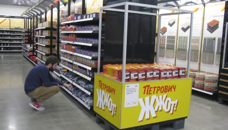 «Суровые продавцы цемента» запустили в Москве первый инновационный магазин