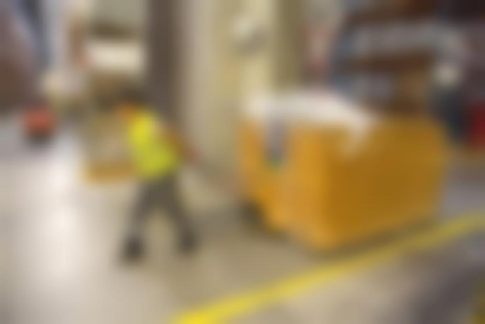 IKEA показала свой самый большой склад