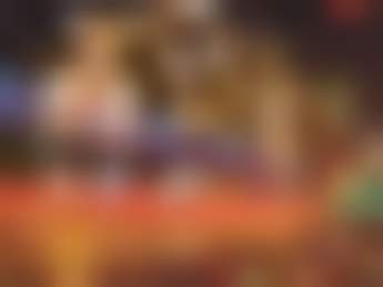 Тверская пустеет