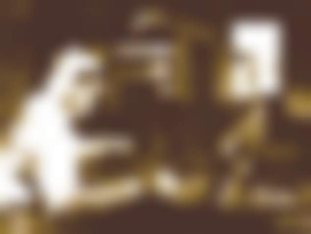 Конфетчик Чебоксарской кондитерской фабрики 1947 год.jpg