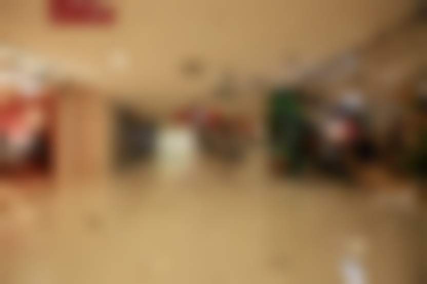 Пустующий торговый центр в Гонконге. Источник: qizai00/shutterstock