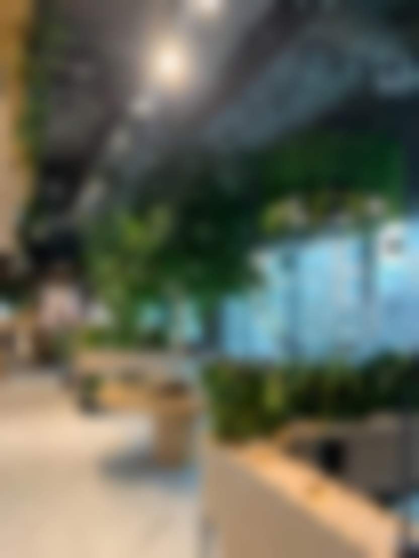 Интерьер фудхолла в районном центре «Ангара» от ADG Group