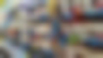 Как изменения в правилах продажи молока повлияют на выбор покупателя, маркетинг производителя и управление ассортиментом магазина?