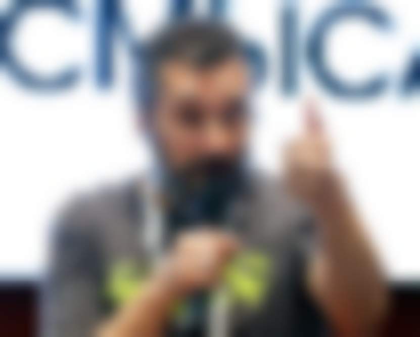 Eyezon: как организовать живые продажи на сайте