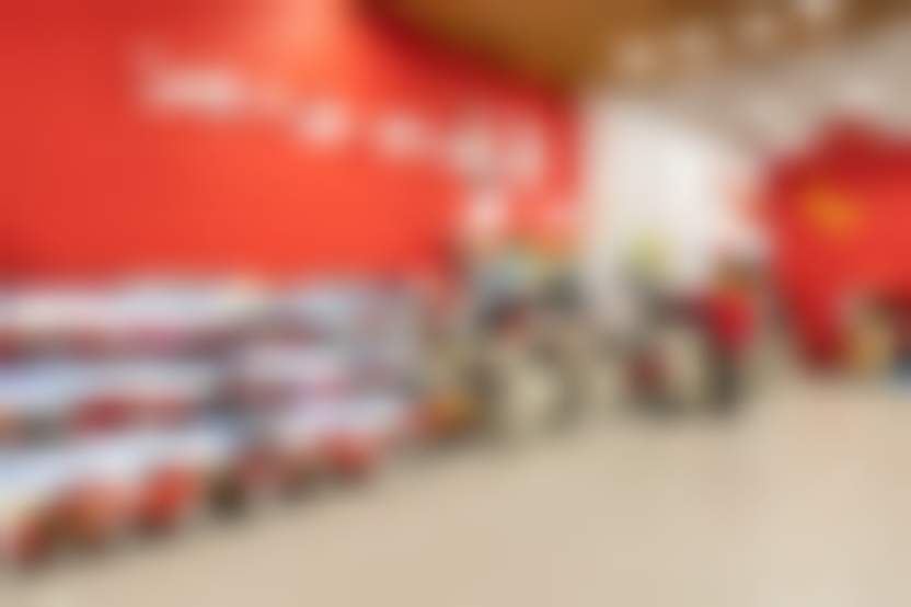 Суперстор «Магнита» с кафе и открытой кухней