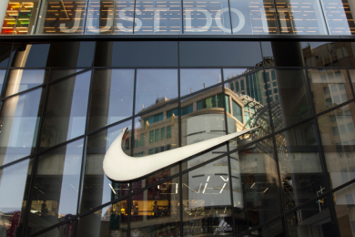 Nike начал продавать поддержанные кроссовки