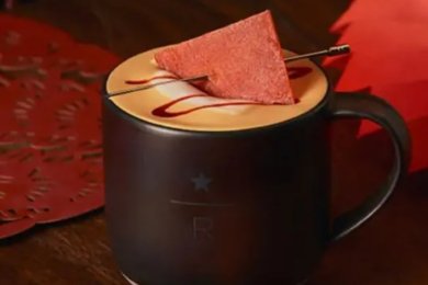 В сети Starbucks в Китае появился кофейный напиток со свининой