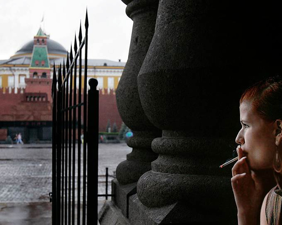 Антитабачная пропаганда действует, но государство явно рассчитывало на лучший результат. Фото: Reuters