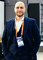 Дмитрий Караков