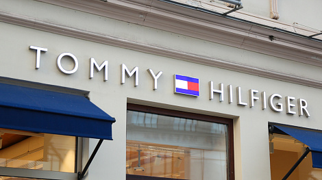 Tommy Hilfiger: на грани поп-культуры и классики