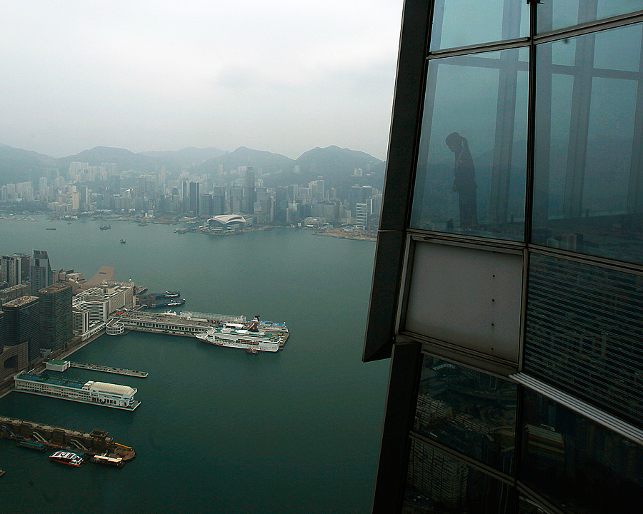 Небоскреб International Commerce Centre в Гонконге. Фото: Bobby Yip/Reuters